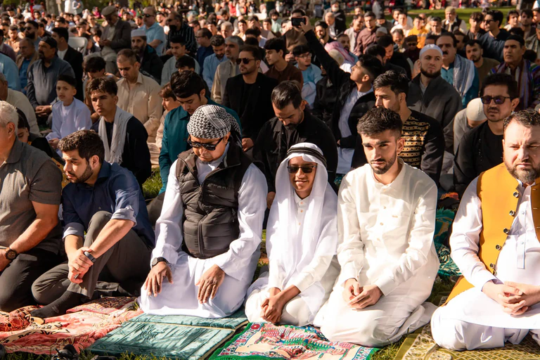 Youth at Masjid Al-Tawheed